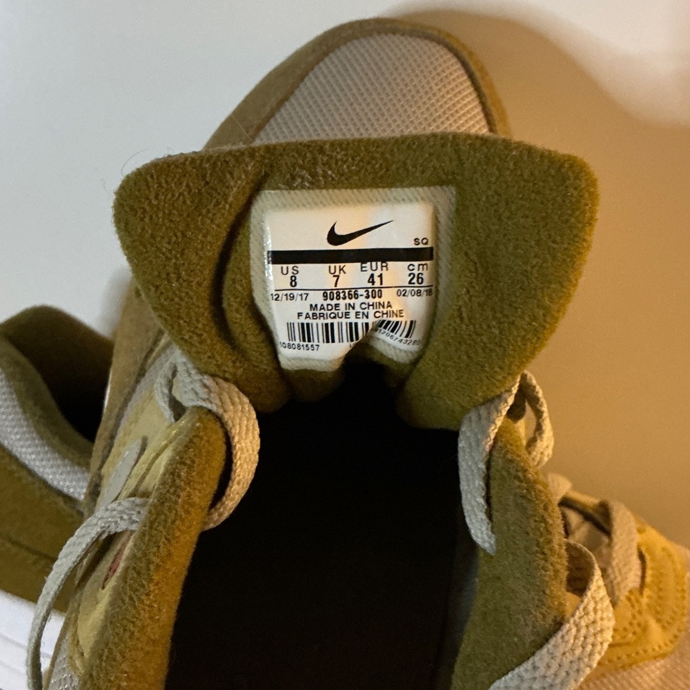 Nike Air Max 1 Olive and Gray Men's Sneakers with original box - Picture 5 of 5